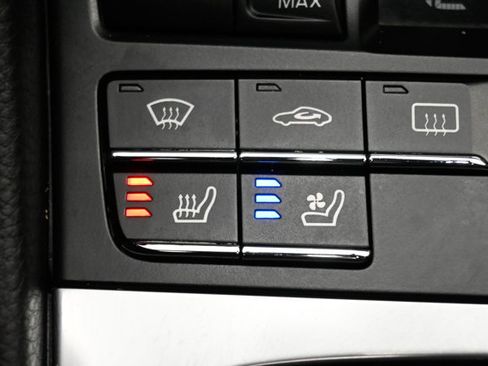 Used 2019 Porsche 911 Carrera RWD image 19