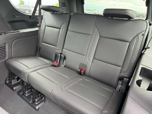 New 2026 Chevrolet Suburban High Country AWD/4WD image 8