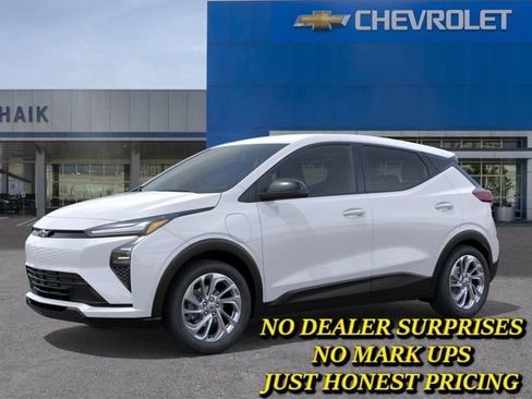 New 2027 Chevrolet Bolt LT w/ Comfort Package FWD image 2