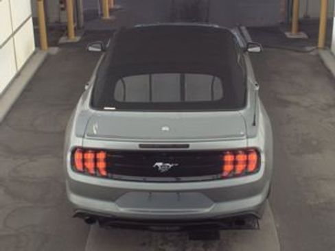 Used 2022 Ford Mustang Premium RWD image 6