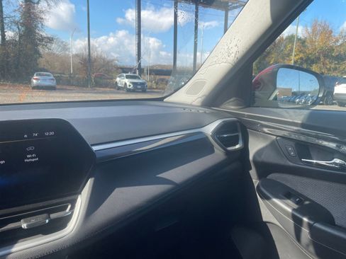 Used 2025 Chevrolet TrailBlazer LT w/ Driver Confidence Package image 31