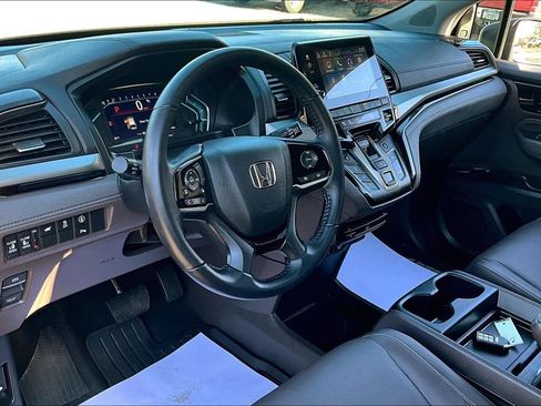 Used 2023 Honda Odyssey Touring image 13