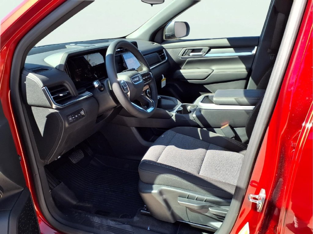New 2027 GMC Terrain Elevation w/ LPO, Floor Liner Package FWD image 18
