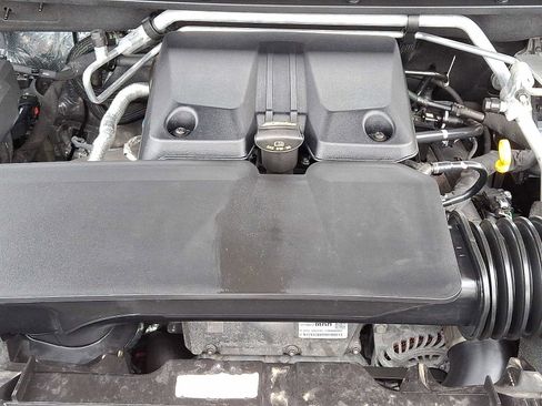 Used 2024 Chevrolet Colorado Z71 w/ Z71 Convenience Package 2 image 30