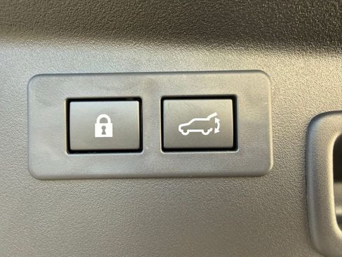 New 2026 Subaru Outback Limited AWD/4WD image 30