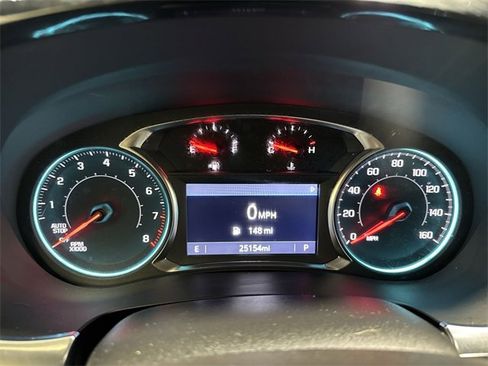 Used 2023 Chevrolet Traverse LT image 16