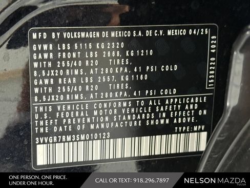 Used 2025 Volkswagen Tiguan SE R-Line AWD/4WD image 52