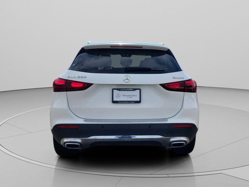 Used 2025 Mercedes-Benz GLA 250 4MATIC image 4