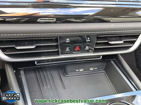 Used 2025 Volkswagen Atlas SEL Premium R-Line AWD/4WD image 27