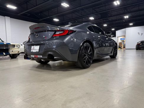 Used 2023 Toyota GR86 Premium image 16