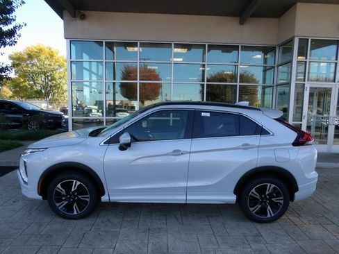 New 2025 Mitsubishi Eclipse Cross SE image 4