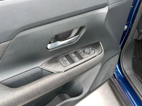 New 2026 Nissan Kicks SV w/ SV Premium Package image 11