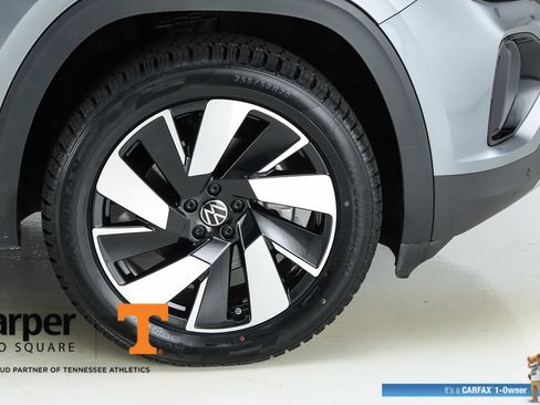 Used 2024 Volkswagen Atlas Cross Sport SE w/ Panoramic Sunroof Package FWD image 53