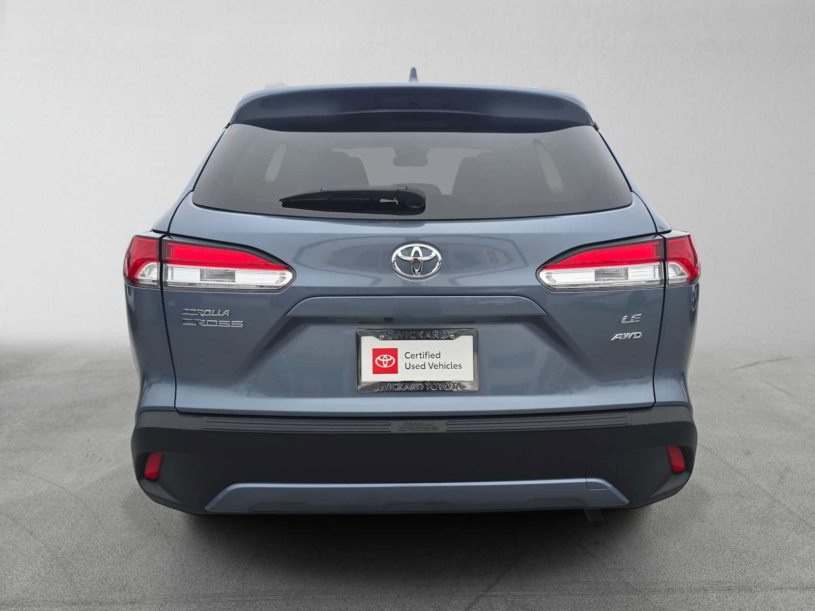 Certified 2024 Toyota Corolla Cross LE AWD/4WD image 4
