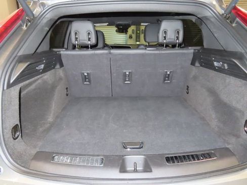 Certified 2025 Cadillac XT4 Premium Luxury image 23