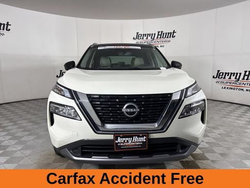 Used 2023 Nissan Rogue SL AWD/4WD image 3