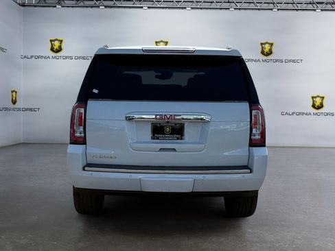 Used 2018 GMC Yukon Denali RWD image 4