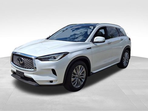 Used 2024 INFINITI QX50 Luxe AWD/4WD image 3