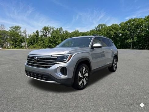 Used 2025 Volkswagen Atlas SE FWD image 4