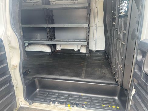 Used 2007 Chevrolet Express 2500 RWD image 17