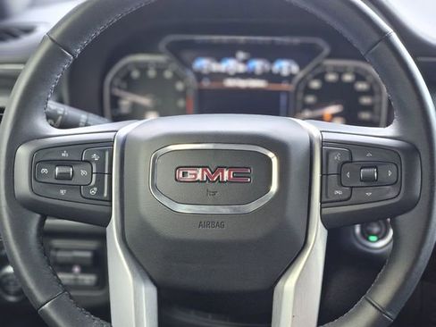 Used 2021 GMC Yukon SLT w/ SLT Luxury Plus Package image 16