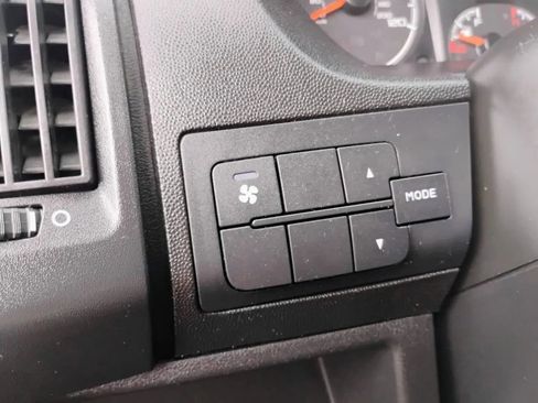 Used 2017 RAM ProMaster 1500 image 15