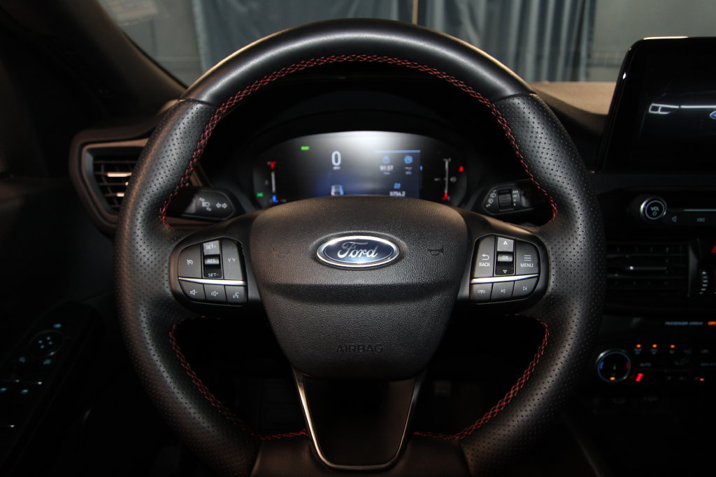 Used 2025 Ford Escape ST-Line w/ Equipment Group 301A FWD image 11