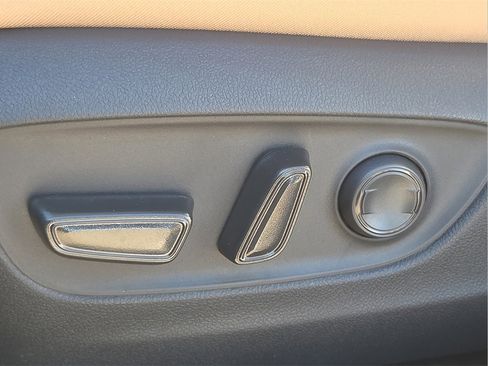 New 2025 Toyota RAV4 XLE image 18