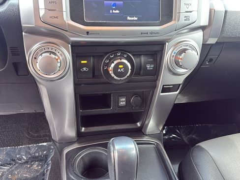 Used 2017 Toyota 4Runner SR5 Premium RWD image 15