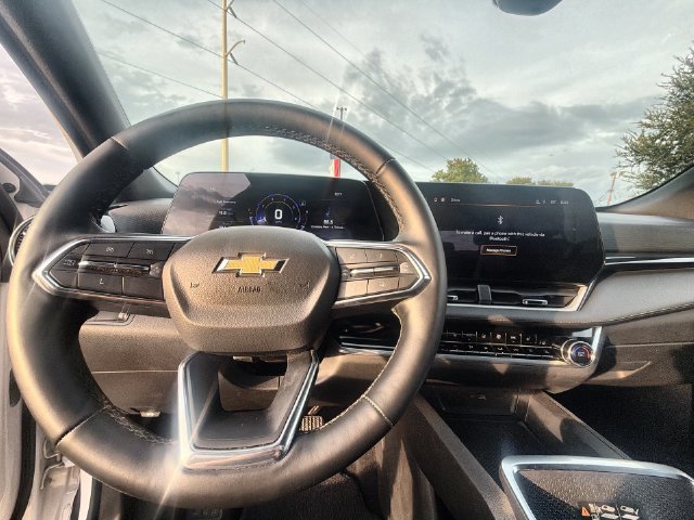 Certified 2025 Chevrolet Equinox LT w/ Convenience Package II FWD image 11