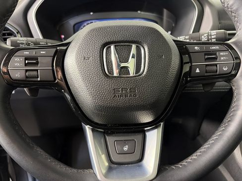 Used 2023 Honda Pilot Elite image 16
