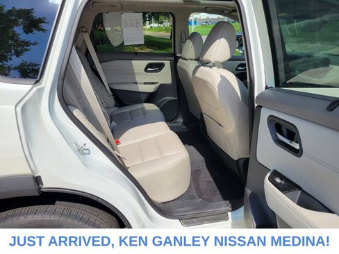 Certified 2023 Nissan Rogue SL w/ SL Premium Package AWD/4WD image 19