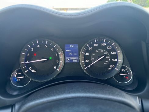 Used 2015 INFINITI Q70 Hybrid w/ Deluxe Touring Package image 13