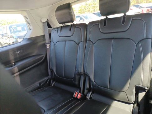 Used 2022 Jeep Grand Cherokee L Limited image 29