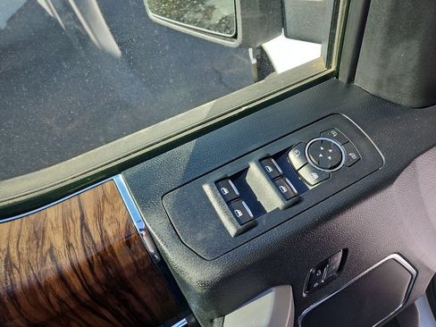 Used 2018 Ford F150 Lariat w/ Equipment Group 501A Mid AWD/4WD image 11