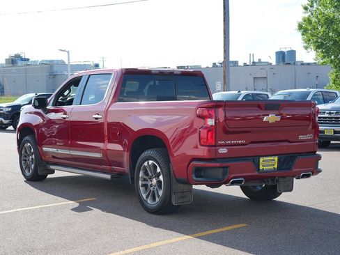 Used 2024 Chevrolet Silverado 1500 High Country w/ Technology Package AWD/4WD image 5