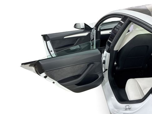 Certified 2023 Tesla Model 3 Standard Range RWD image 10