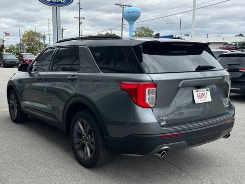 Used 2024 Ford Explorer XLT w/ Equipment Group 202A AWD/4WD image 5