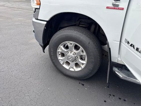 Used 2024 RAM 2500 Laramie image 30