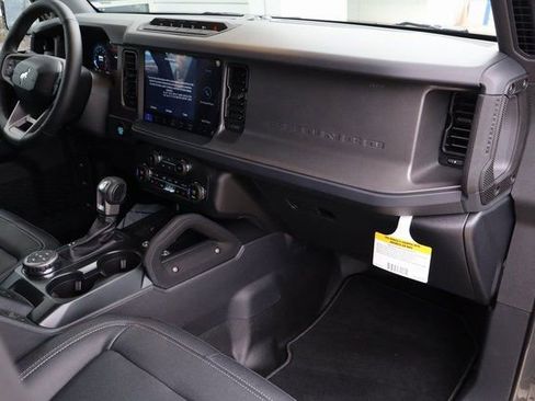 New 2025 Ford Bronco Badlands w/ Sasquatch Package image 13