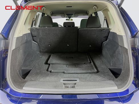 Used 2024 Nissan Rogue SV FWD image 10
