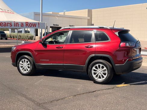 Used 2020 Jeep Cherokee Latitude w/ Cold Weather Group AWD/4WD image 4