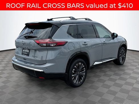 Used 2025 Nissan Rogue Platinum w/ Platinum Premium Package FWD image 5