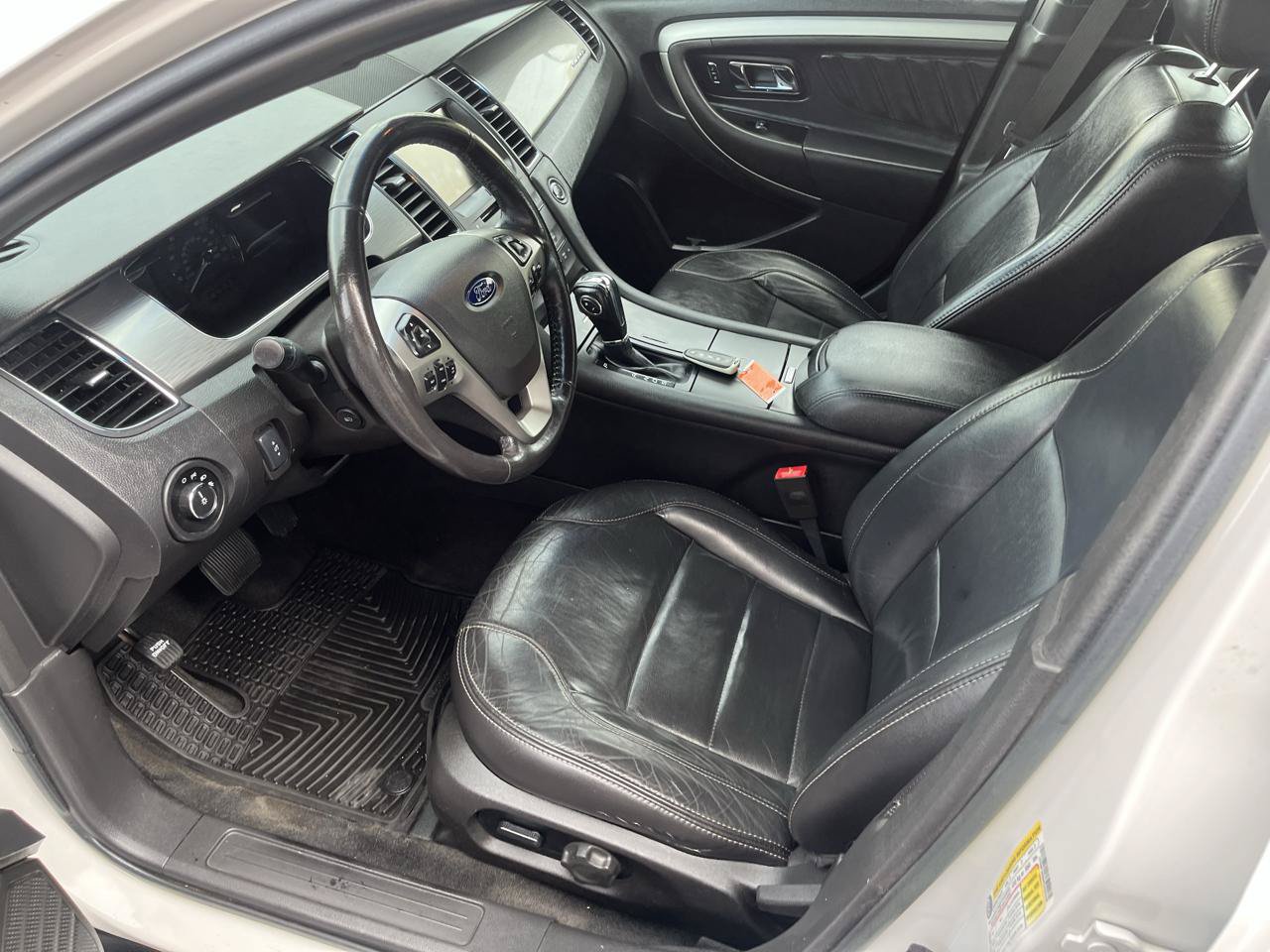 Used 2015 Ford Taurus SEL w/ Equipment Group 201A AWD/4WD image 23