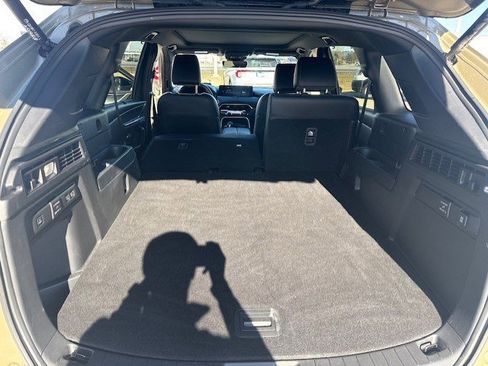 Used 2025 MAZDA CX-70 Plug-In Hybrid w/ Premium Plus image 30