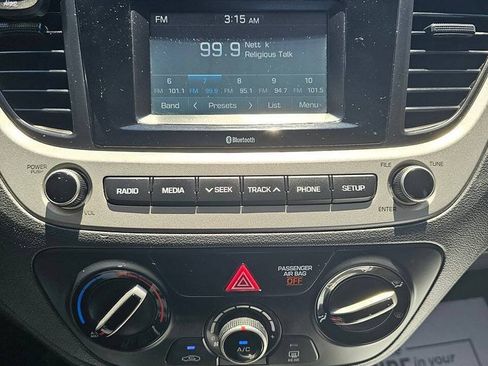Used 2020 Hyundai Accent SE FWD image 14