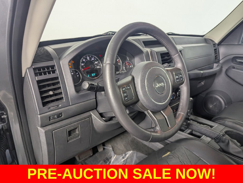 Used 2012 Jeep Liberty Sport RWD image 10