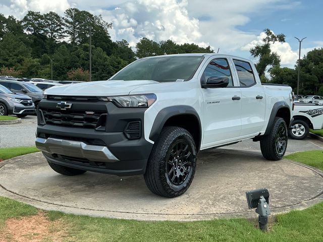Used 2026 Chevrolet Colorado Trail Boss AWD/4WD image 3