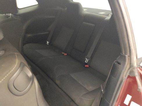 Used 2018 Dodge Challenger R/T RWD image 21