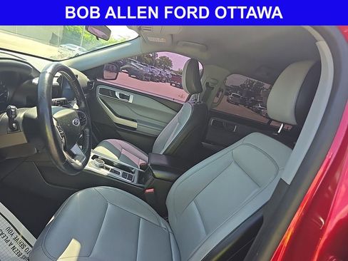 Used 2021 Ford Explorer XLT w/ Equipment Group 202A RWD image 7
